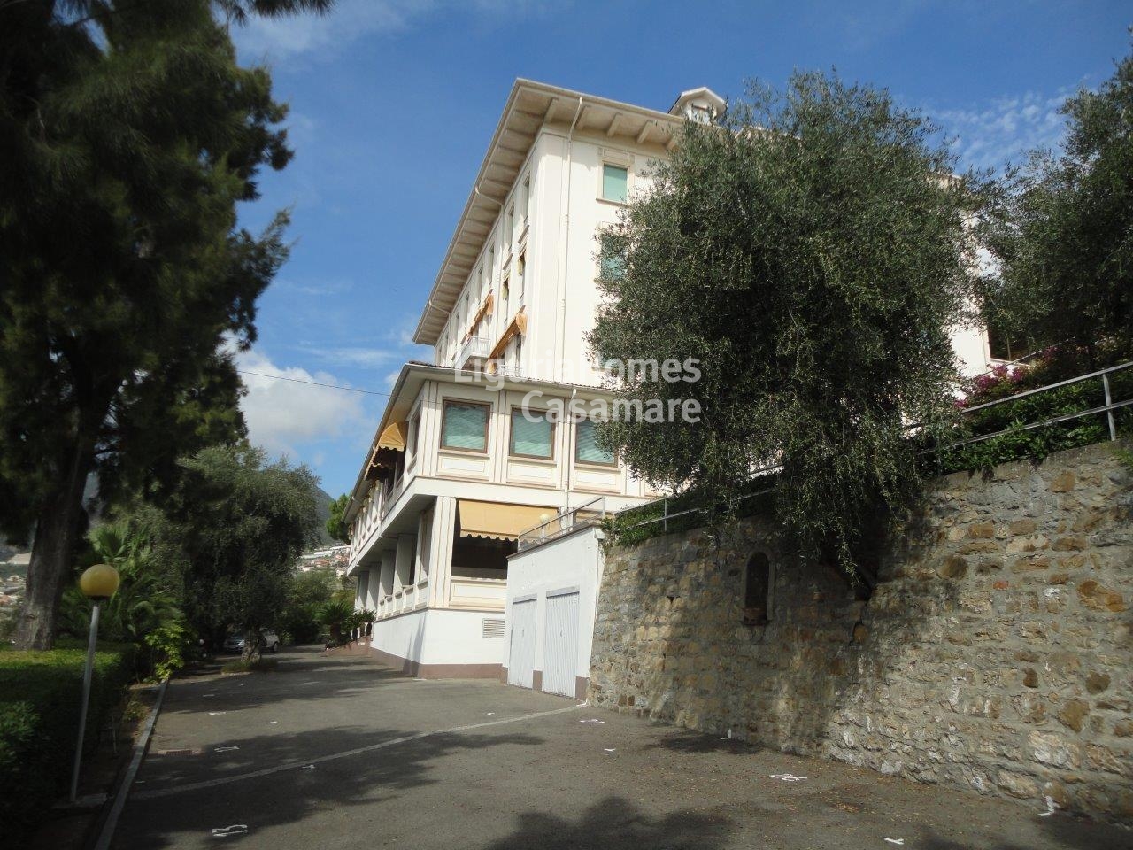 Appartamento in vendita a Ospedaletti, 4 locali, prezzo € 210.000 | CambioCasa.it