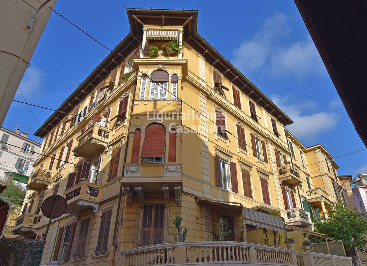 Appartamento in vendita a SanRemo, 5 locali, prezzo € 340.000 | CambioCasa.it