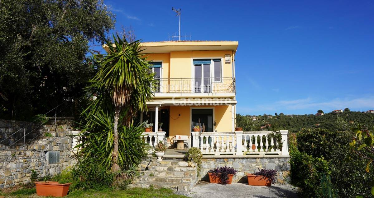 Villa in vendita a Imperia, 13 locali, prezzo € 550.000 | PortaleAgenzieImmobiliari.it