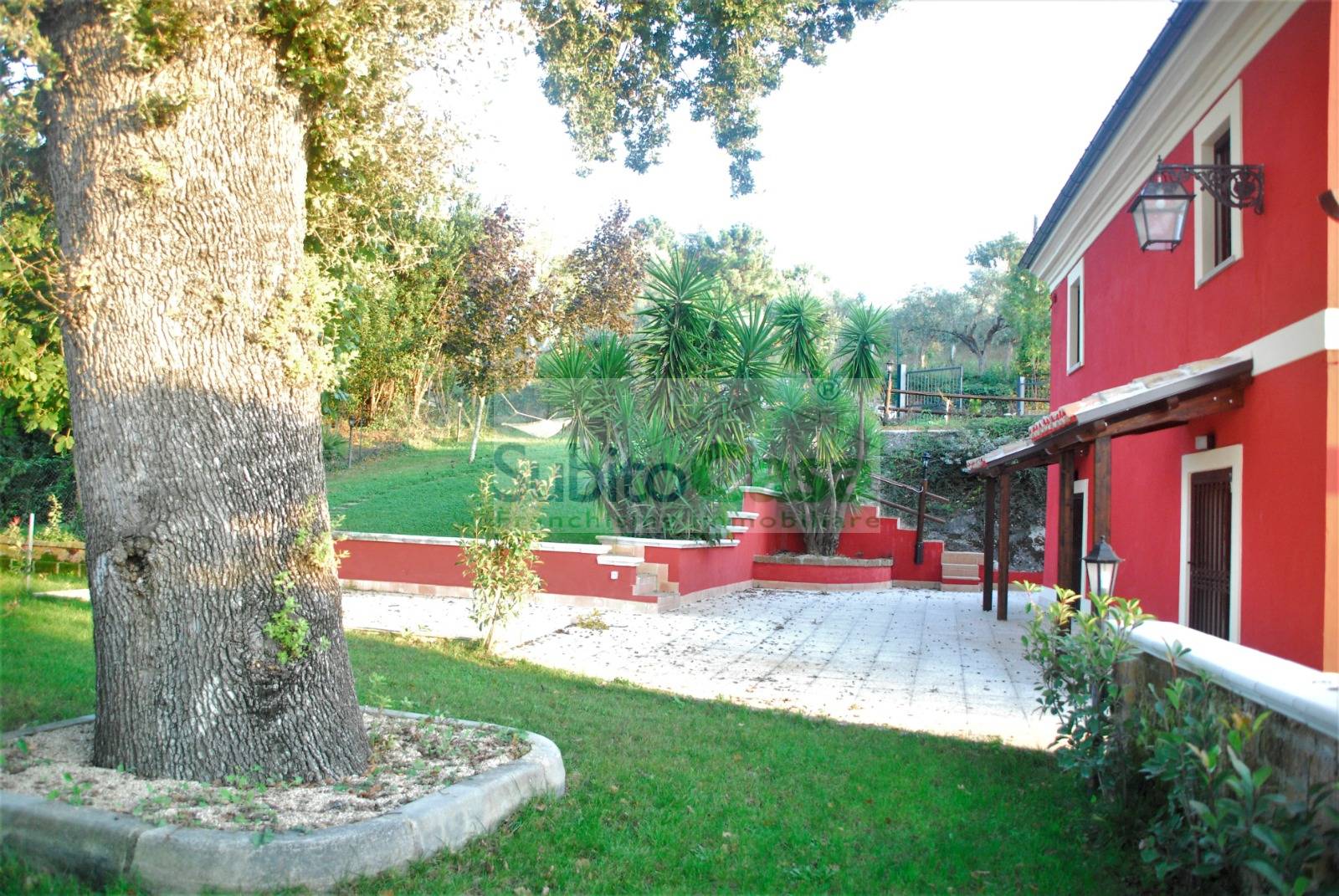 Villa in vendita a San Giovanni Teatino, 12 locali, zona Località: Sambuceto, prezzo € 420.000 | PortaleAgenzieImmobiliari.it
