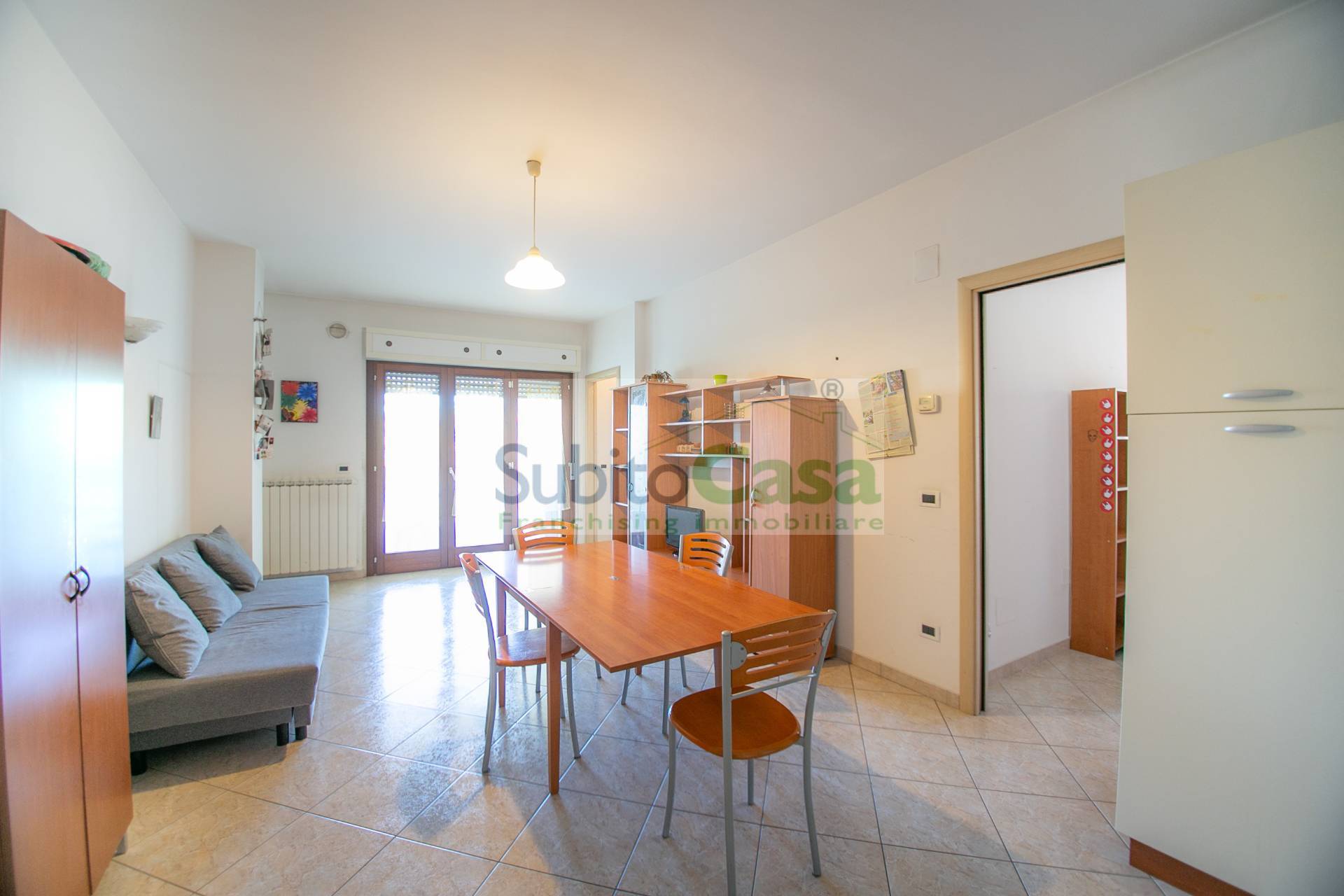 Appartamento in affitto a Chieti, 4 locali, zona Località: ChietiScaloZonaStazione, prezzo € 235 | PortaleAgenzieImmobiliari.it