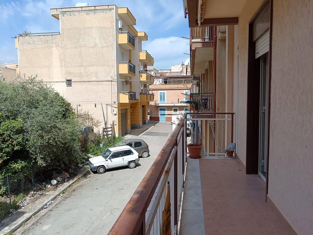 Appartamento in vendita a Casteldaccia, 4 locali, prezzo € 49.000 | PortaleAgenzieImmobiliari.it