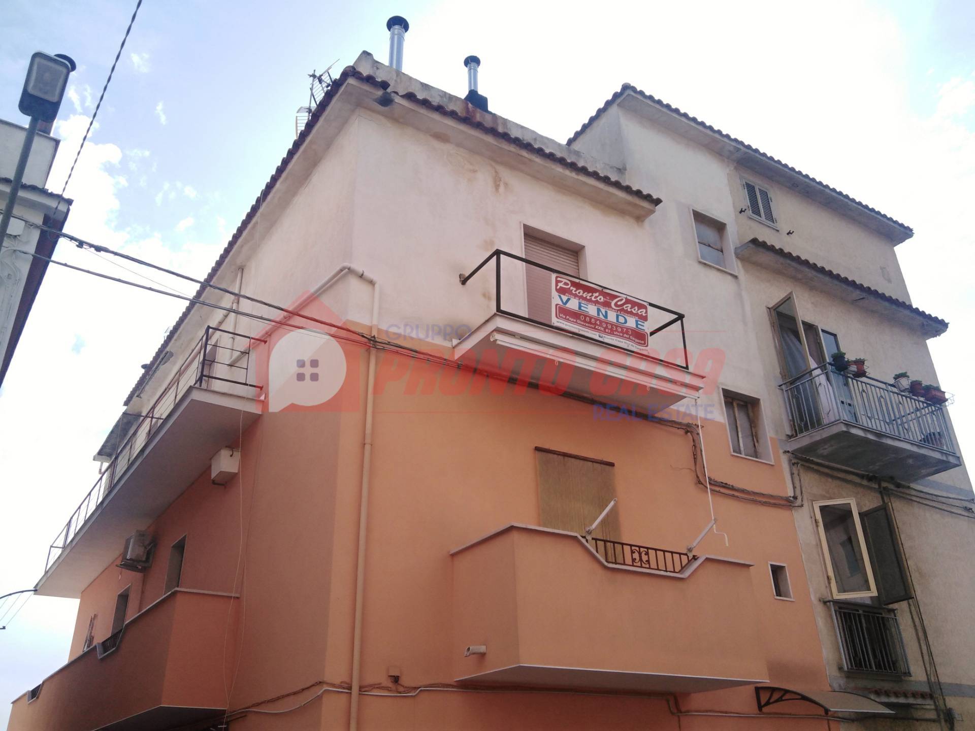 Appartamento in vendita a Ischitella, 5 locali, zona Località: CorsoCesareBattisti, prezzo € 34.000 | PortaleAgenzieImmobiliari.it