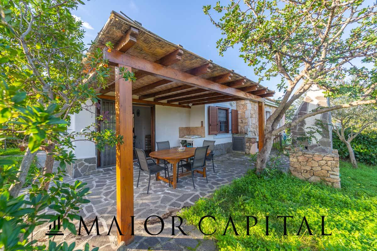 Villa in vendita a Posada, 3 locali, prezzo € 200.000 | PortaleAgenzieImmobiliari.it