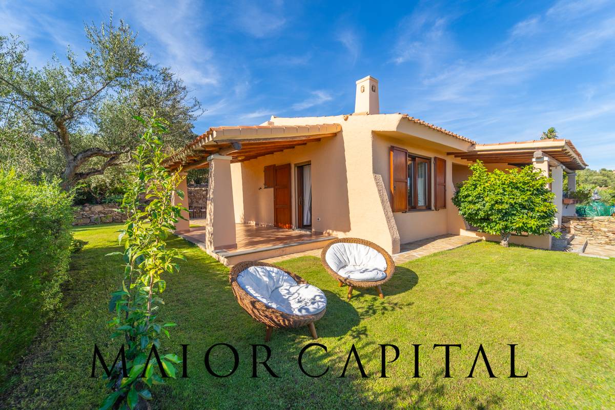 Villa a Schiera in vendita a Budoni, 7 locali, prezzo € 500.000 | PortaleAgenzieImmobiliari.it