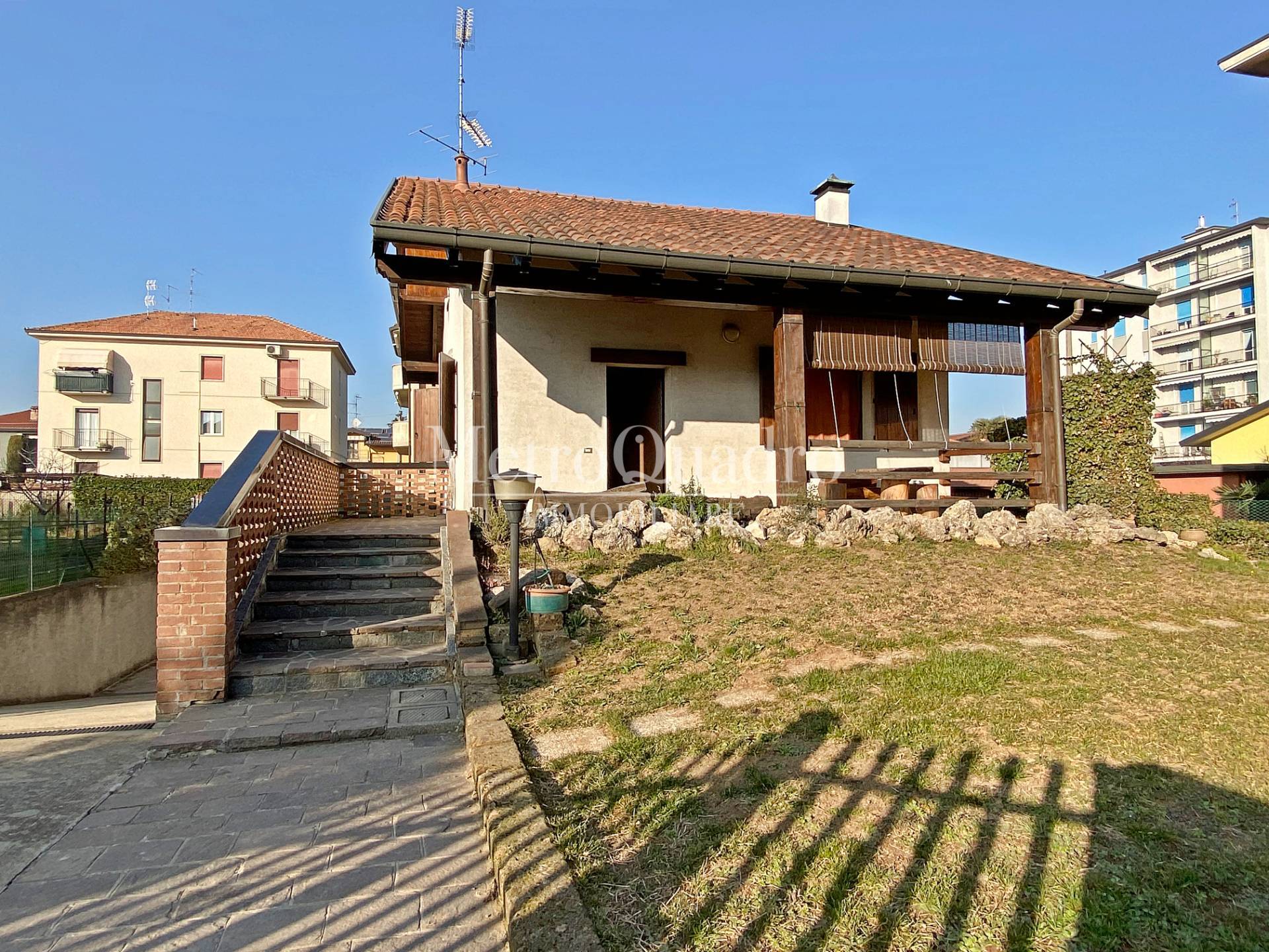 Villa in vendita a Bellusco, 4 locali, prezzo € 349.000 | PortaleAgenzieImmobiliari.it