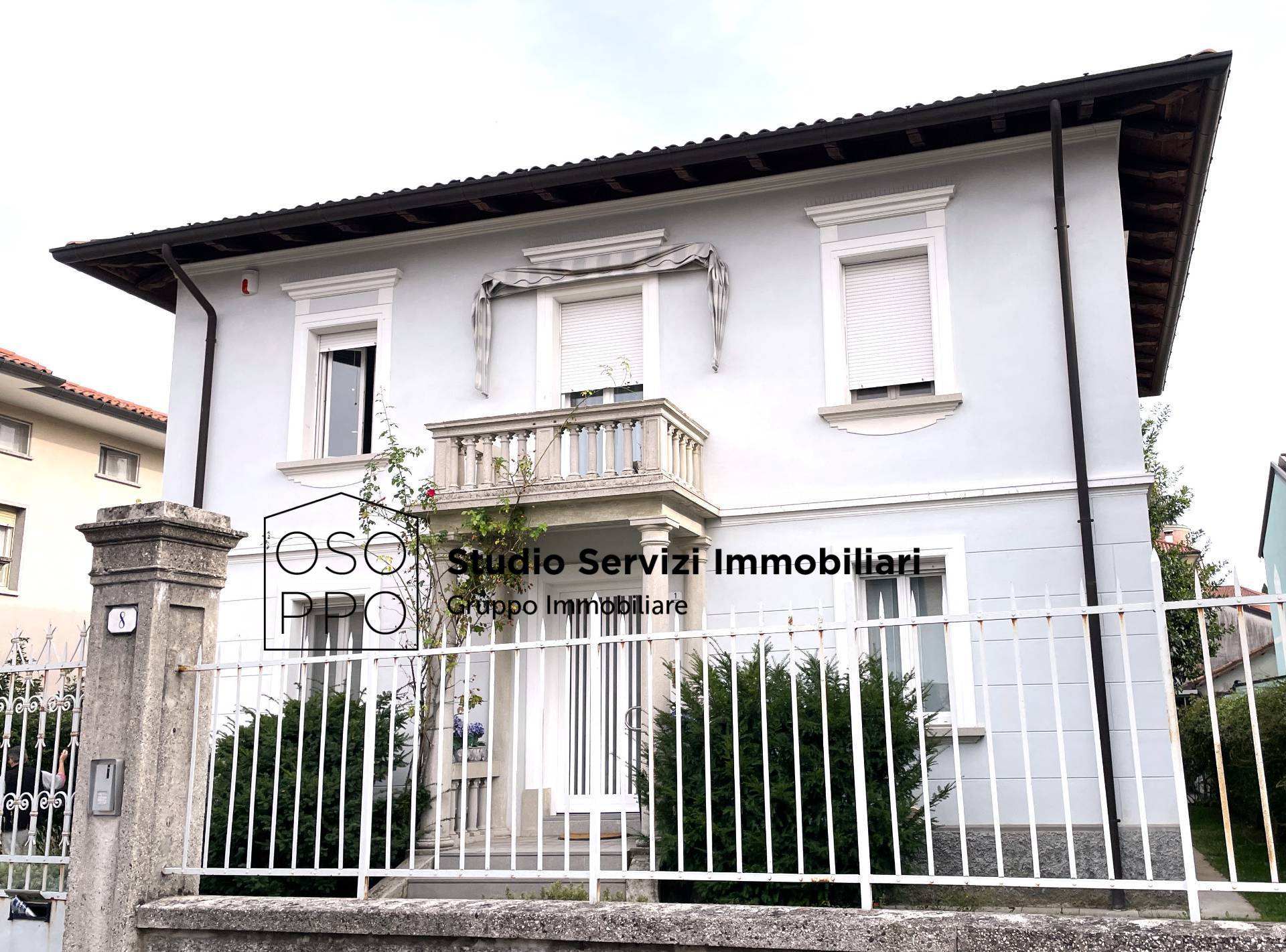 Appartamento in vendita a Udine, 6 locali, zona Località: VialeVenezia, prezzo € 315.000 | CambioCasa.it