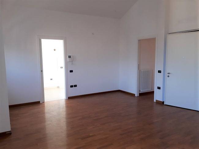 Appartamento in vendita a Teramo, 5 locali, prezzo € 230.000 | PortaleAgenzieImmobiliari.it