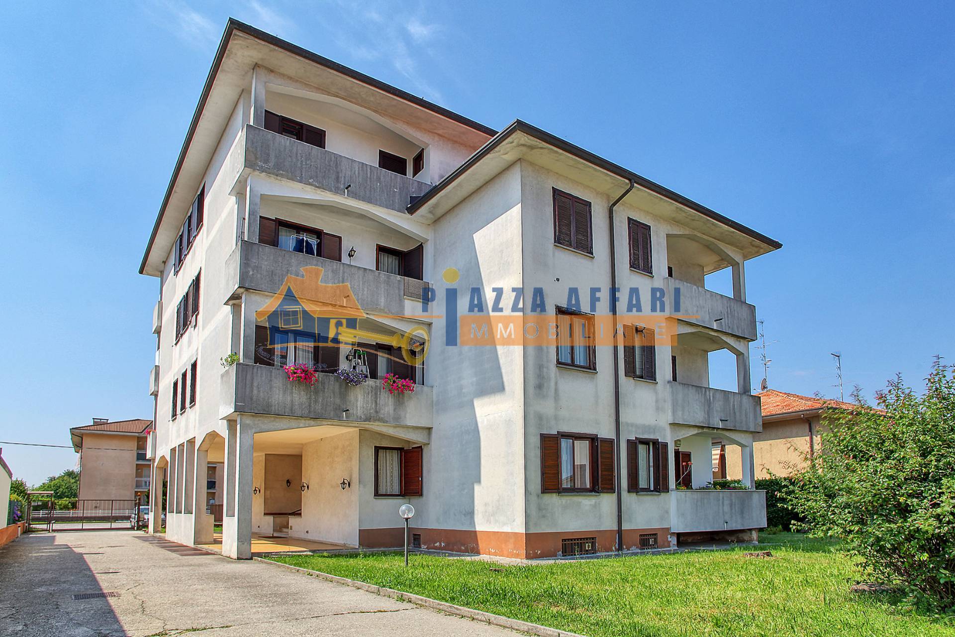 Appartamento in vendita a Oggiona con Santo Stefano, 6 locali, zona ona, prezzo € 189.000 | PortaleAgenzieImmobiliari.it