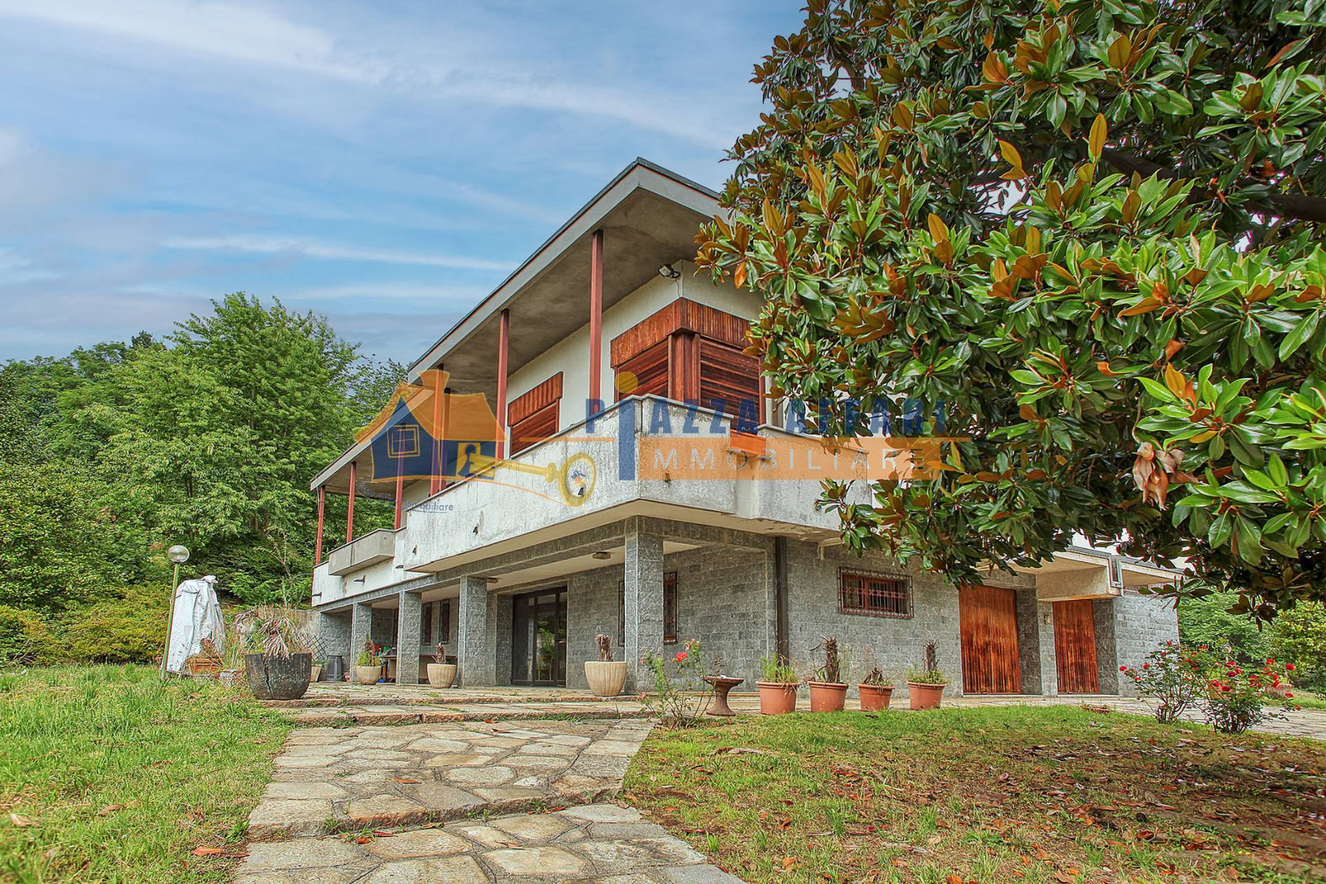 Villa in vendita a Oggiona con Santo Stefano, 7 locali, zona ona, Trattative riservate | PortaleAgenzieImmobiliari.it