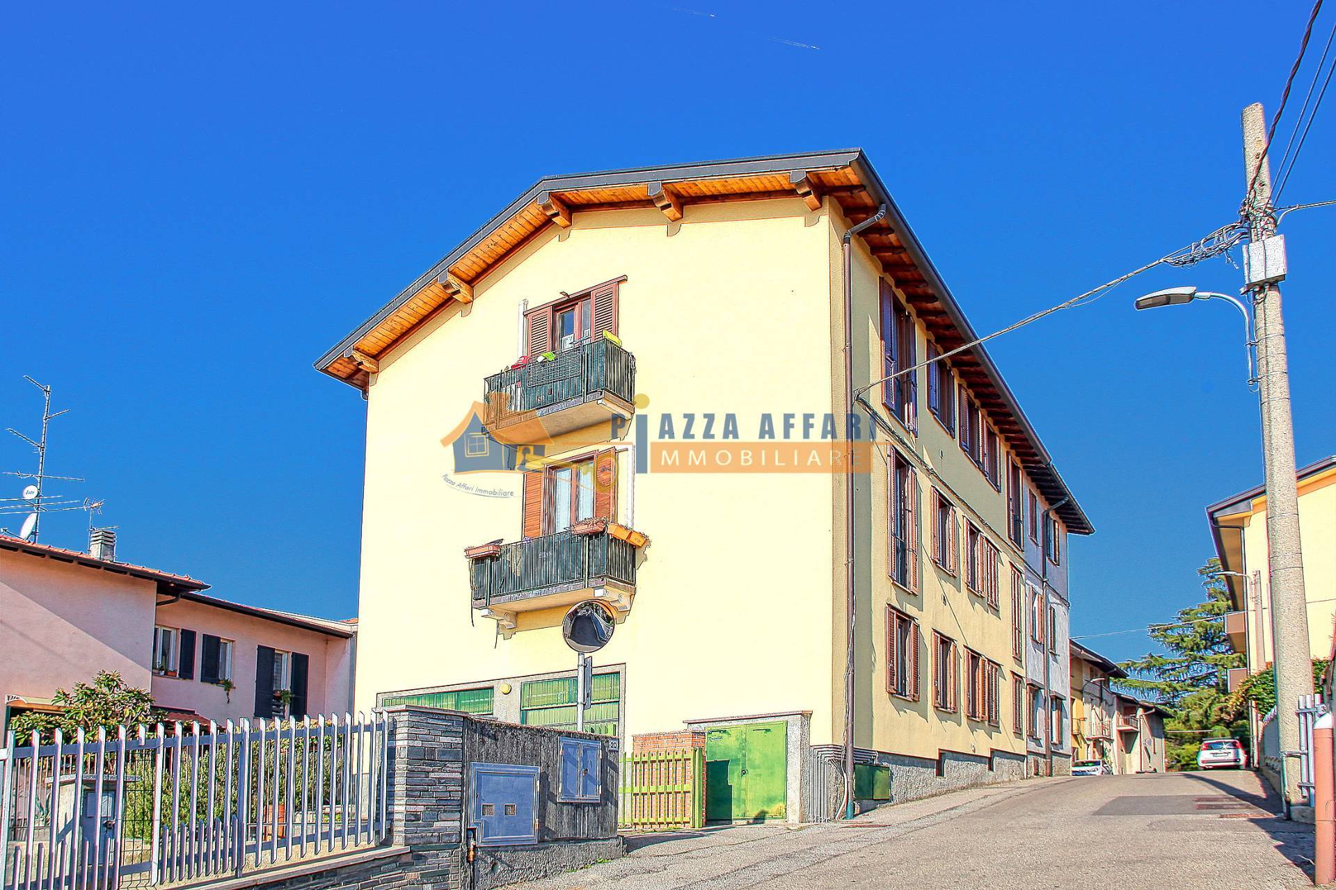 Appartamento in vendita a Carnago, 3 locali, prezzo € 118.000 | PortaleAgenzieImmobiliari.it
