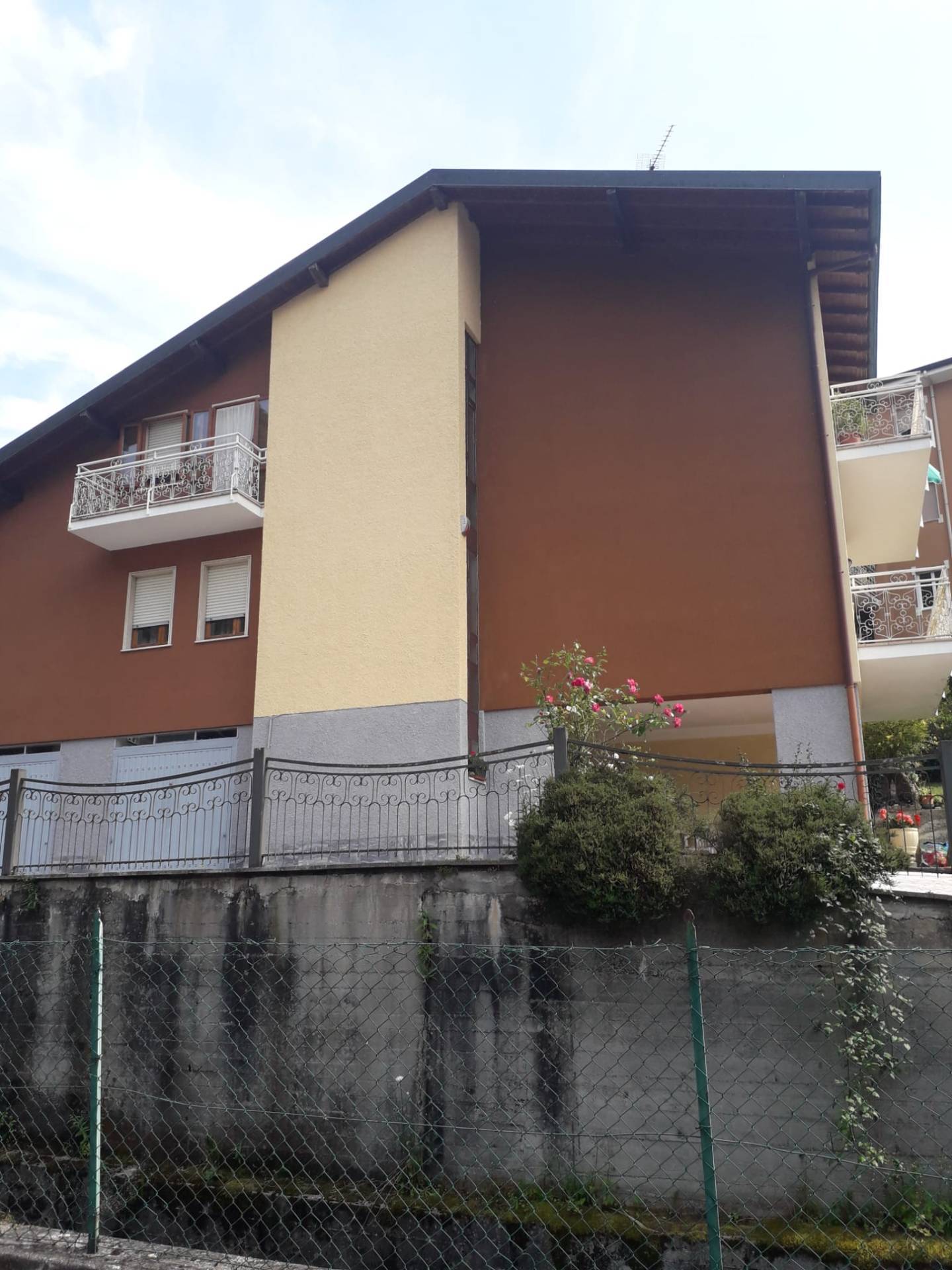 Appartamento in vendita a San Pellegrino Terme, 4 locali, zona Località: Centrale, prezzo € 150.000 | PortaleAgenzieImmobiliari.it