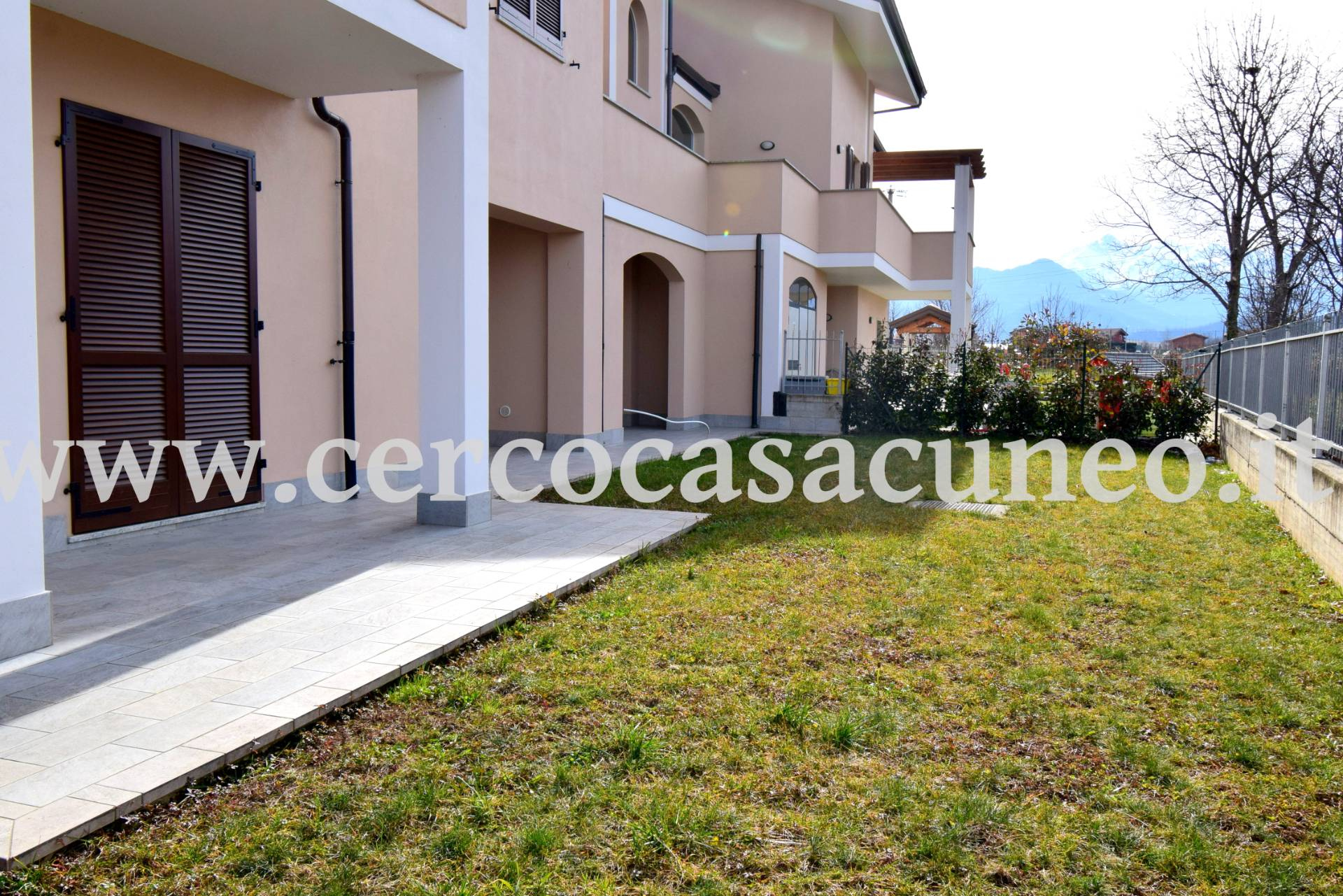 Appartamento in vendita a Vignolo, 4 locali, prezzo € 205.000 | CambioCasa.it