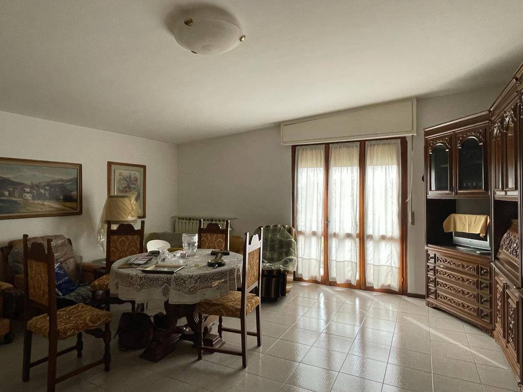 Appartamento in vendita a Seriate, 4 locali, prezzo € 240.000 | PortaleAgenzieImmobiliari.it