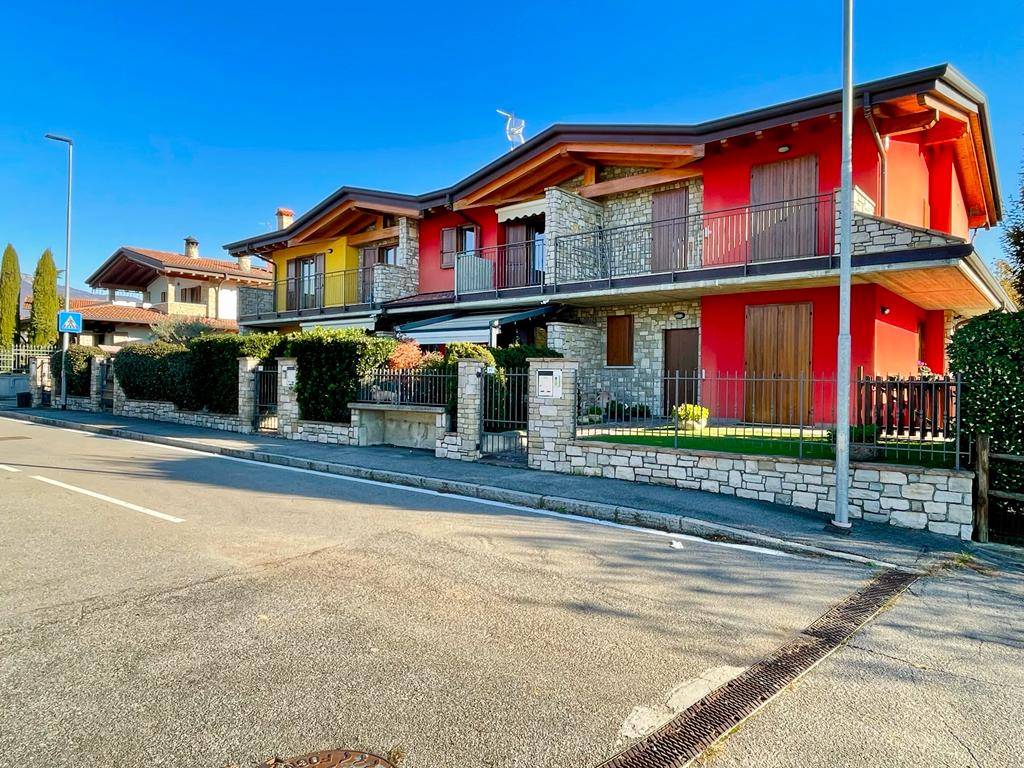 Villa a Schiera in vendita a Gorlago, 4 locali, prezzo € 298.000 | PortaleAgenzieImmobiliari.it