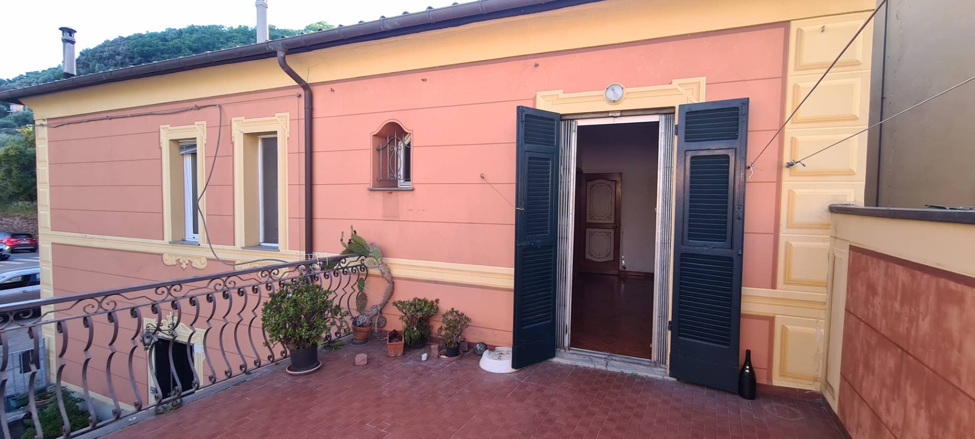 Villa Bifamiliare in vendita a Chiavari, 10 locali, zona Località: Caperana, prezzo € 320.000 | PortaleAgenzieImmobiliari.it