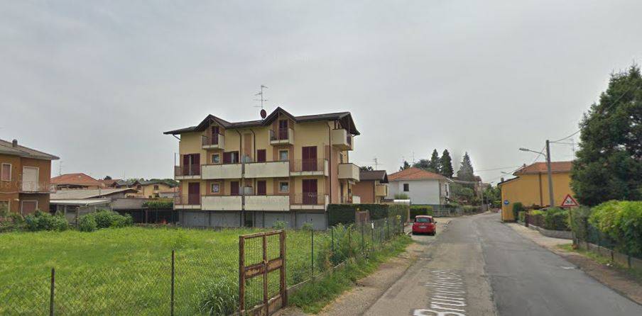 Appartamento in vendita a Cassano Magnago, 3 locali, prezzo € 120.000 | PortaleAgenzieImmobiliari.it