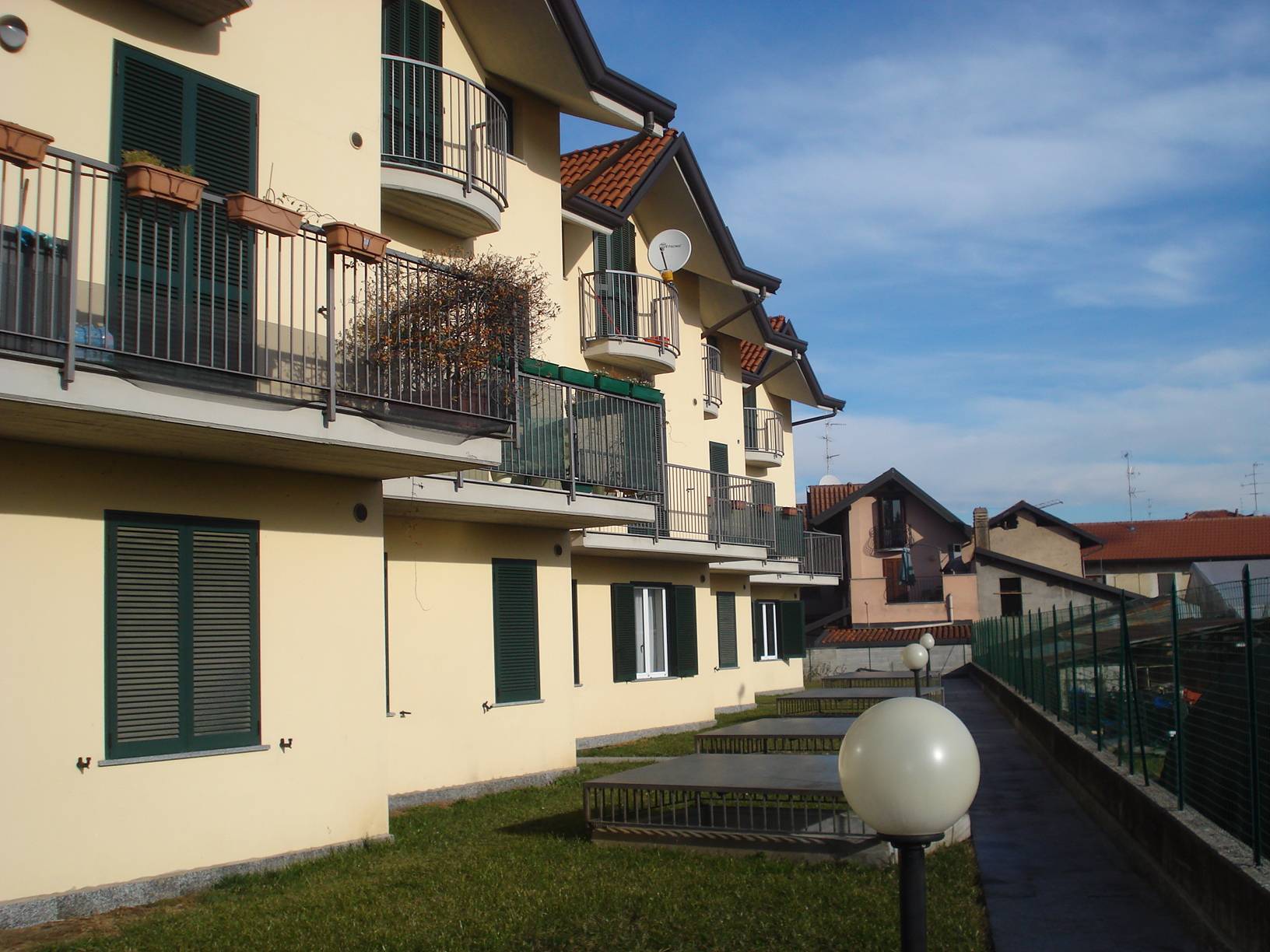 Appartamento in vendita a Gallarate, 3 locali, zona hi, prezzo € 98.000 | PortaleAgenzieImmobiliari.it