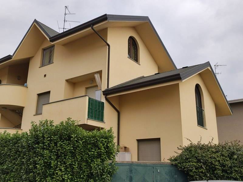 Appartamento in vendita a Cardano al Campo, 2 locali, prezzo € 89.000 | PortaleAgenzieImmobiliari.it