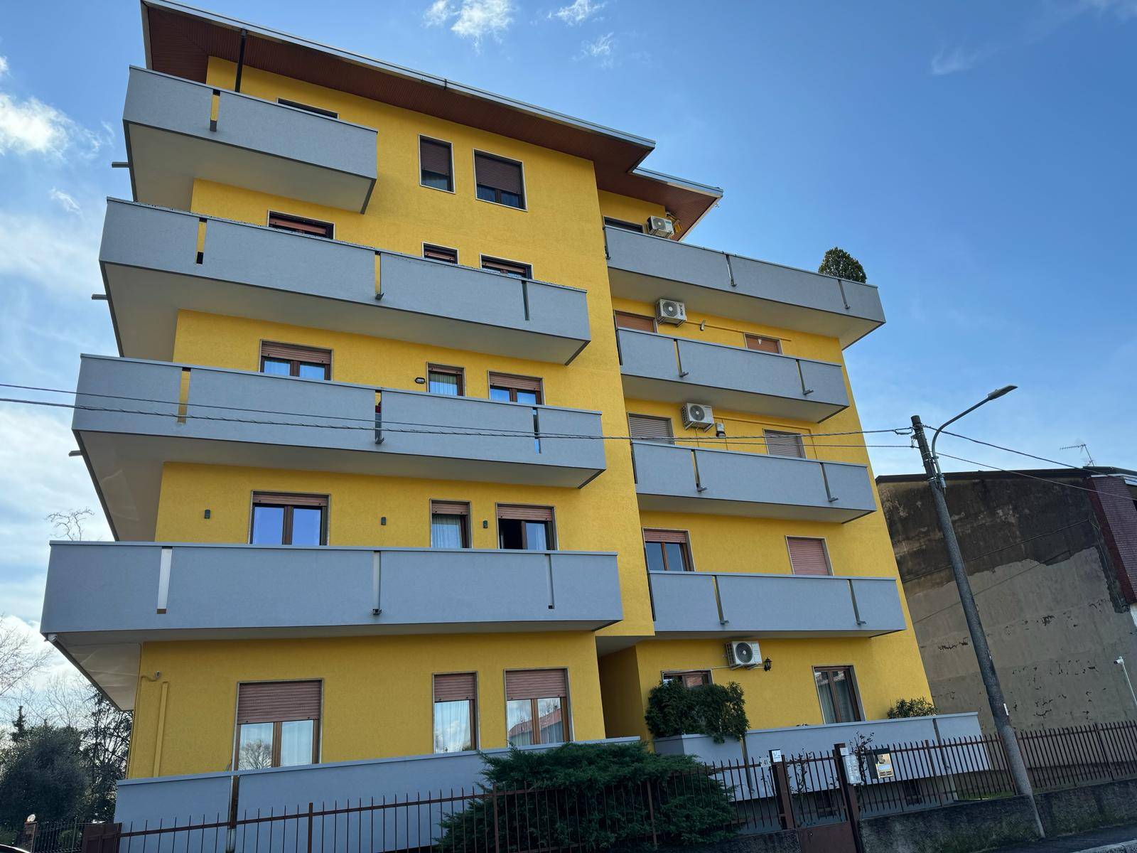 Appartamento in vendita a Busto Arsizio, 3 locali, zona ntore, prezzo € 105.000 | PortaleAgenzieImmobiliari.it