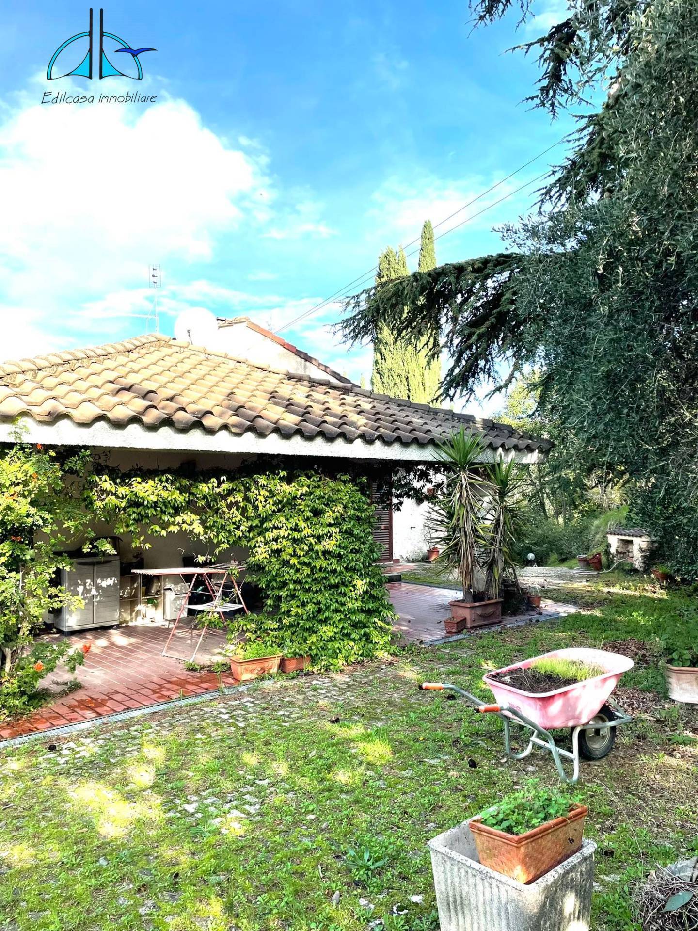 Villa in vendita a Fara in Sabina, 5 locali, zona Zona: Baccelli, prezzo € 198.000 | CambioCasa.it