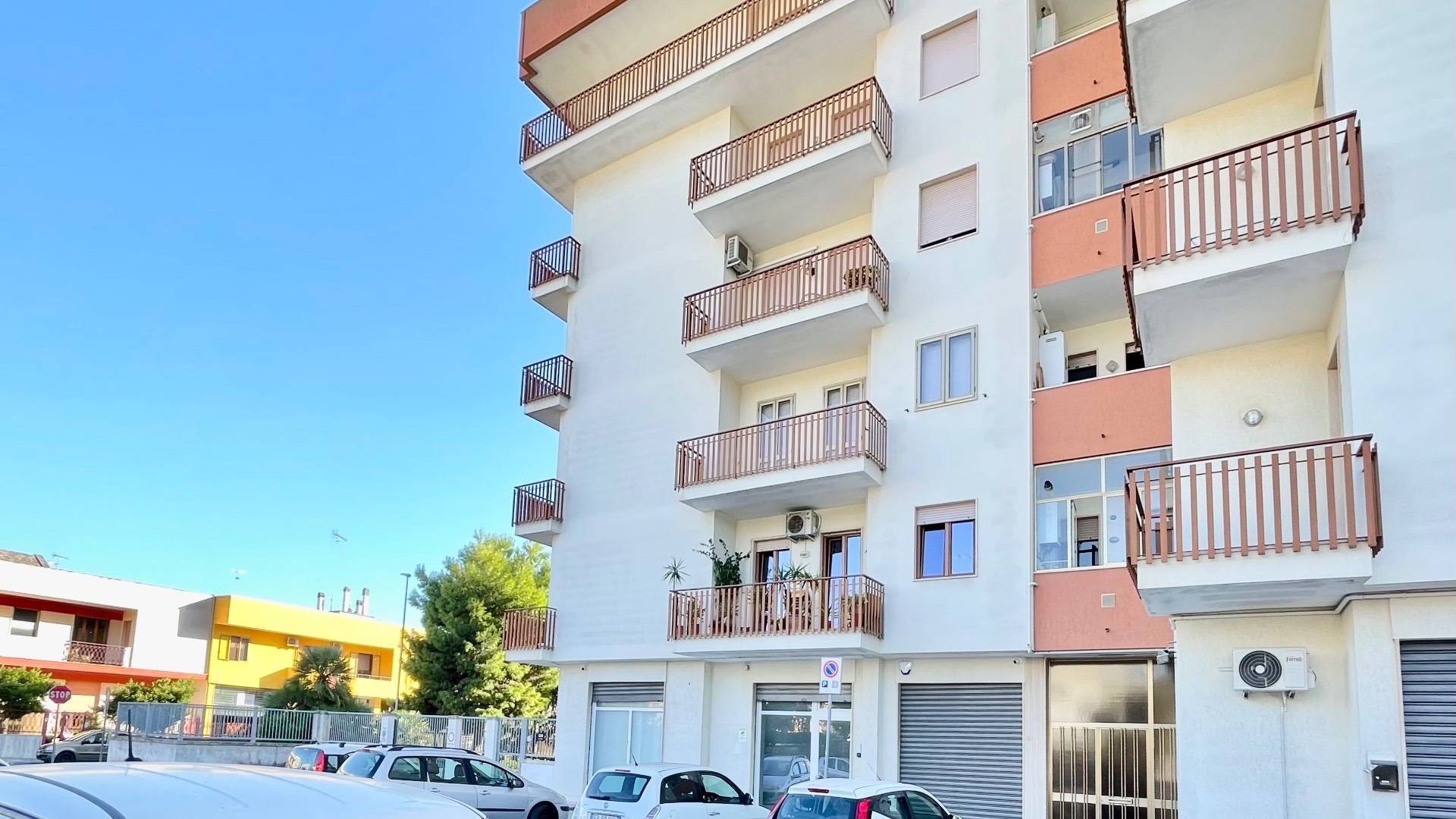 Appartamento in vendita a Lecce, 6 locali, prezzo € 148.000 | PortaleAgenzieImmobiliari.it