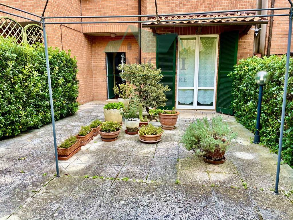 Villa a Schiera in vendita a Santa Maria Nuova, 6 locali, zona Località: est, prezzo € 190.000 | PortaleAgenzieImmobiliari.it