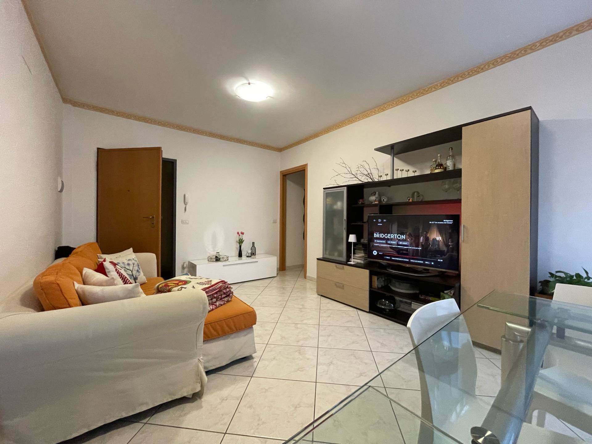 Appartamento in vendita a Folignano, 4 locali, zona Località: VillaPigna, prezzo € 70.000 | PortaleAgenzieImmobiliari.it
