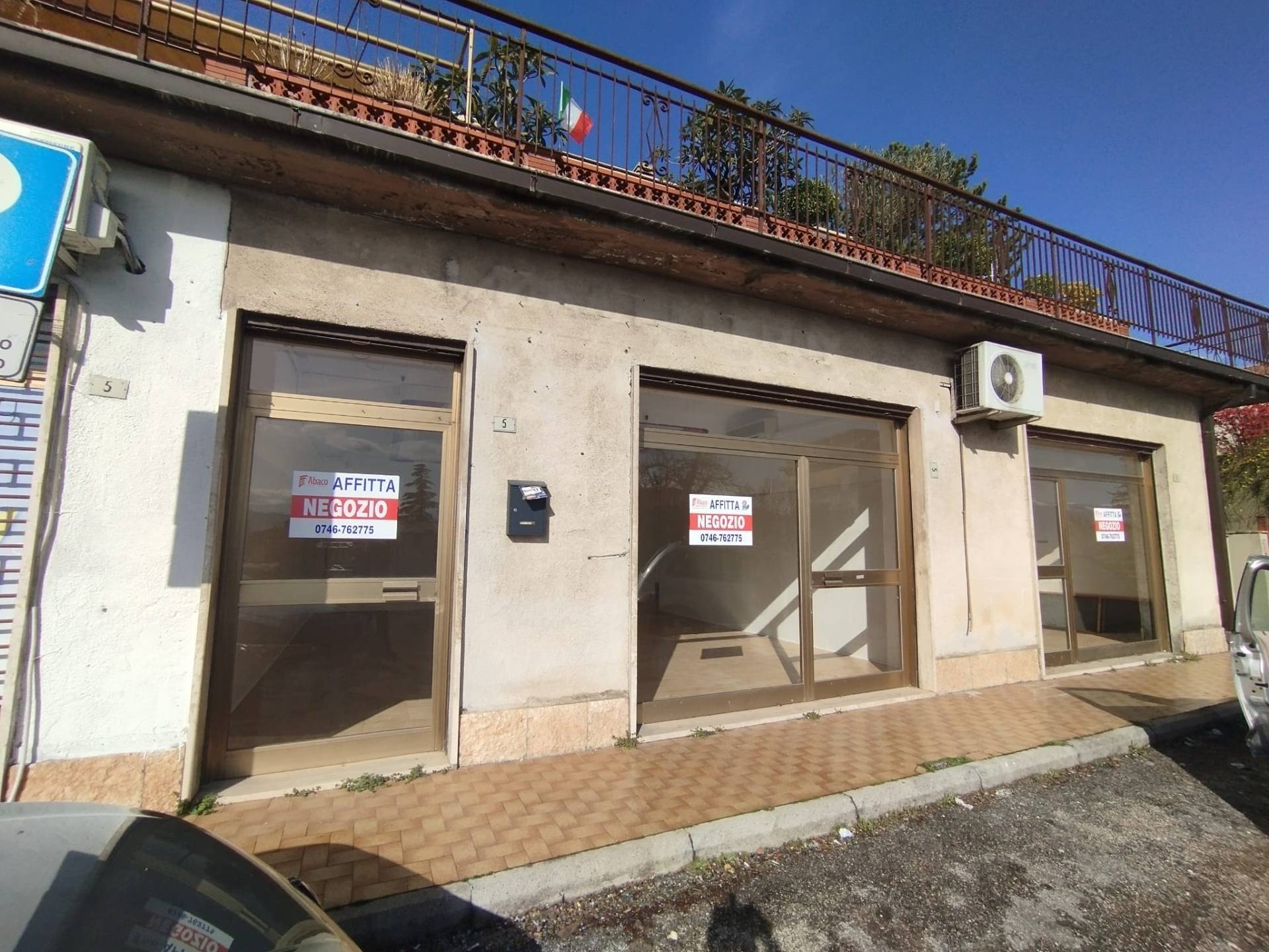 Negozio / Locale in affitto a Contigliano, 9999 locali, prezzo € 500 | PortaleAgenzieImmobiliari.it