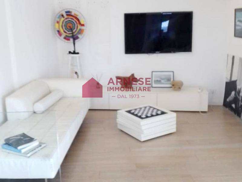 Appartamento in vendita a Savona, 4 locali, zona Località: Centrostorico, prezzo € 380.000 | PortaleAgenzieImmobiliari.it