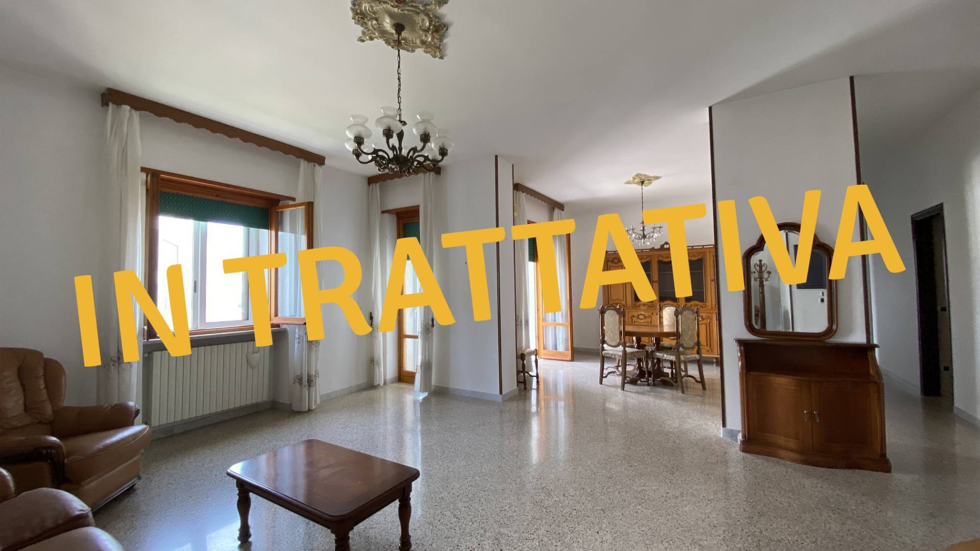 Appartamento in vendita a Cisternino, 6 locali, prezzo € 128.000 | PortaleAgenzieImmobiliari.it