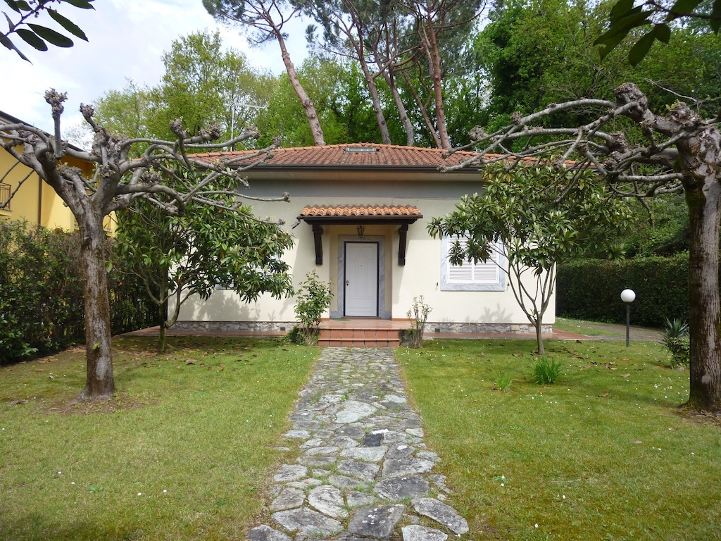 Villa in affitto a Montignoso - Zona: Cinquale