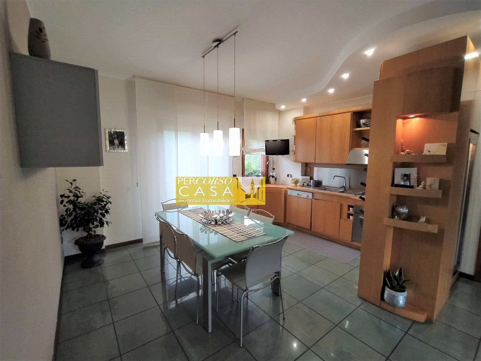 Appartamento in vendita a Teramo, 5 locali, zona Località: VillaPavone, prezzo € 98.000 | PortaleAgenzieImmobiliari.it