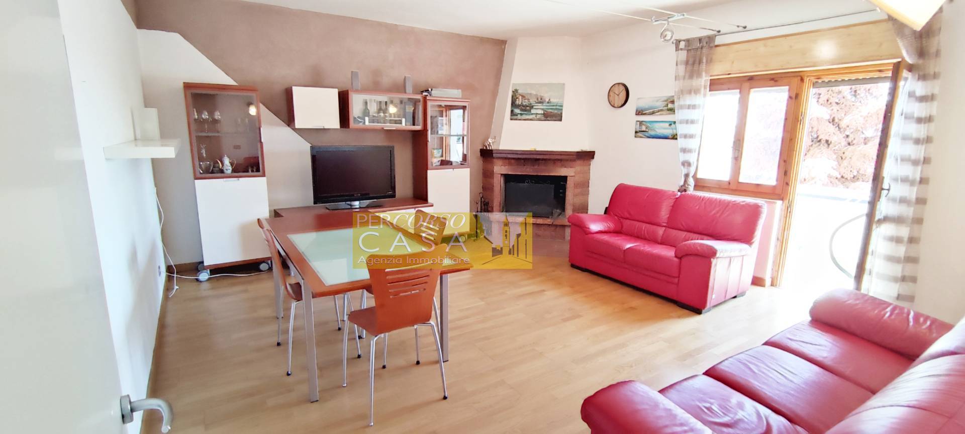 Appartamento in vendita a Teramo, 5 locali, zona Località: ZonaCastello, prezzo € 140.000 | PortaleAgenzieImmobiliari.it