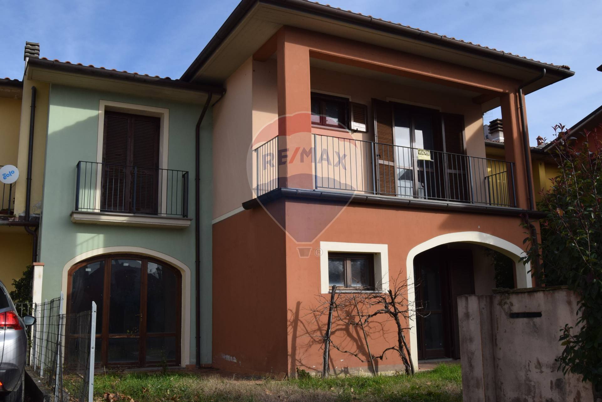 Villa a Schiera in vendita a Barga, 9 locali, prezzo € 130.000 | CambioCasa.it