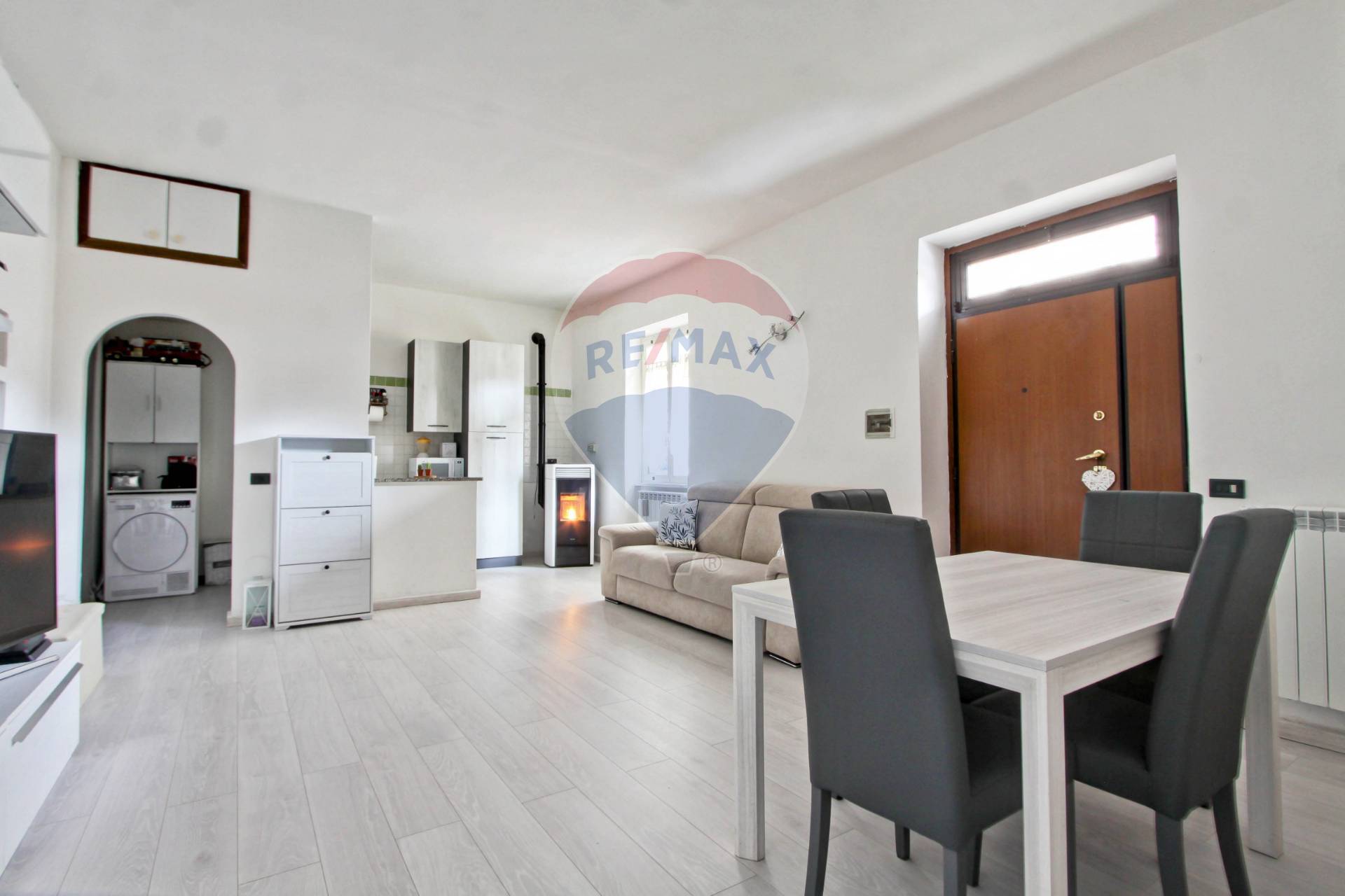 Appartamento in vendita a Formello, 2 locali, prezzo € 109.000 | CambioCasa.it