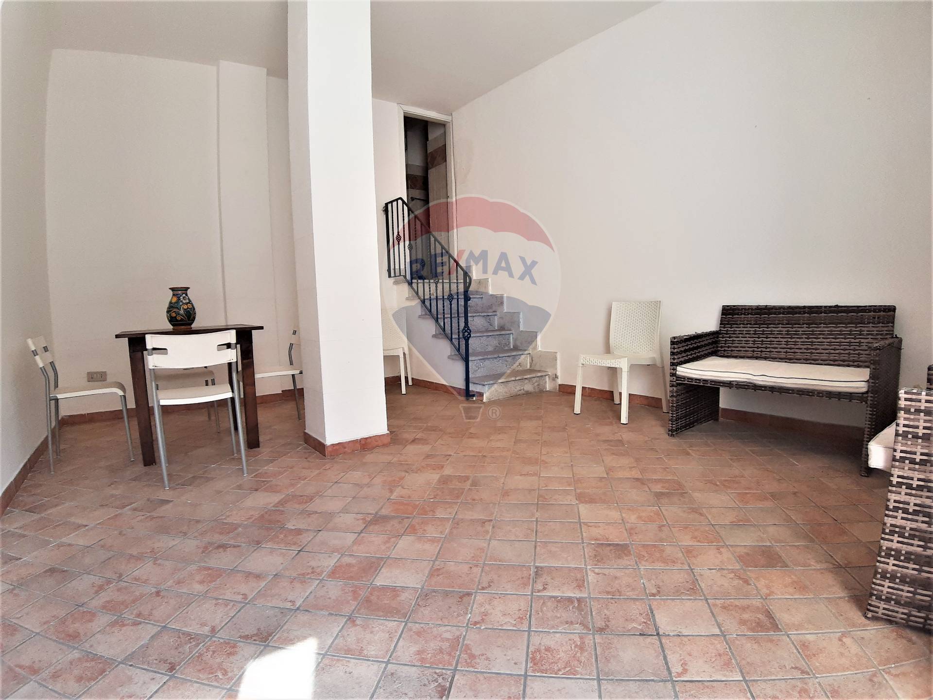 Soluzione Indipendente in vendita a Giardini-Naxos, 2 locali, zona Località: Centro, prezzo € 98.000 | CambioCasa.it