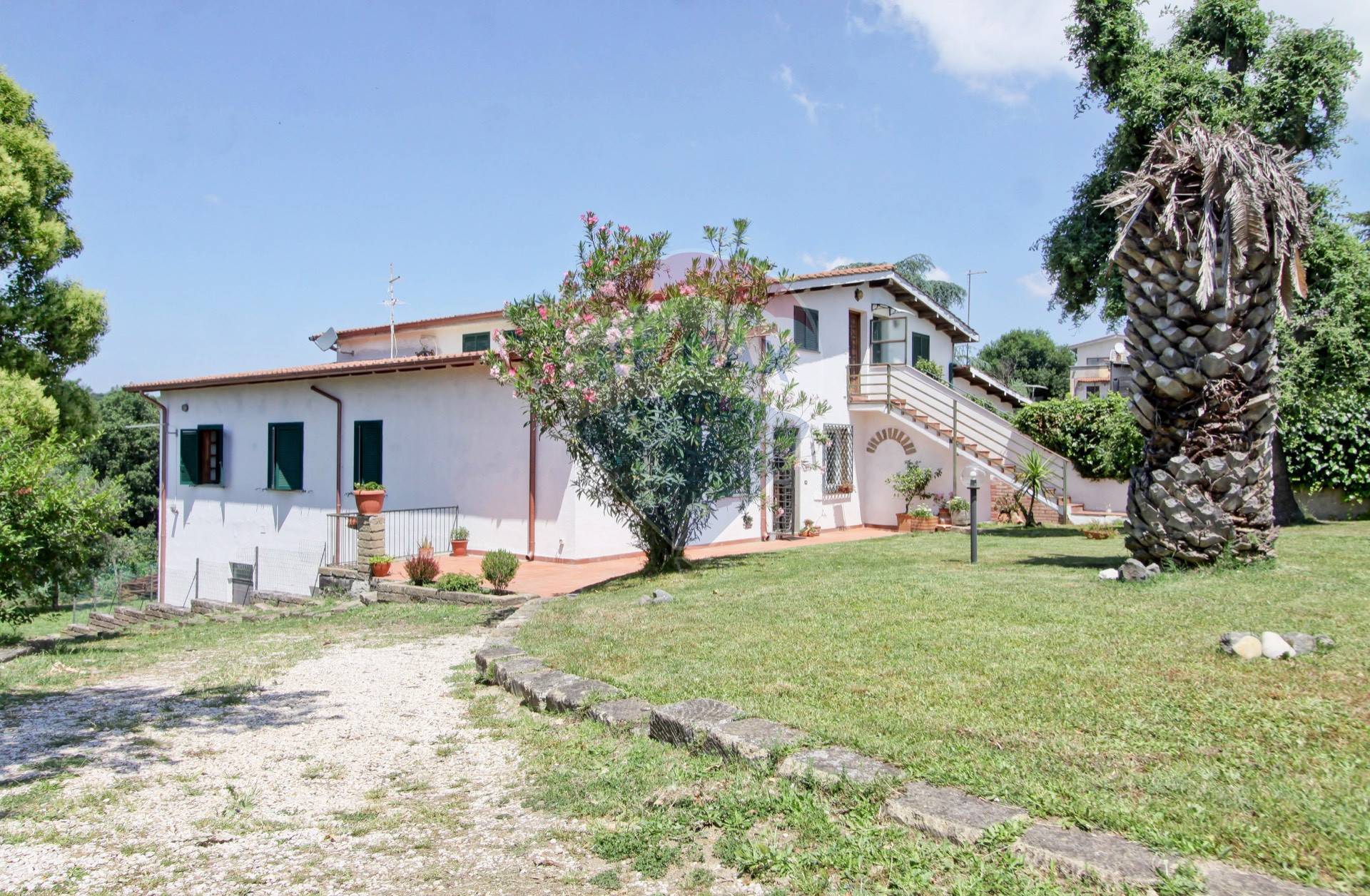 Villa in vendita a Formello, 7 locali, prezzo € 449.000 | CambioCasa.it