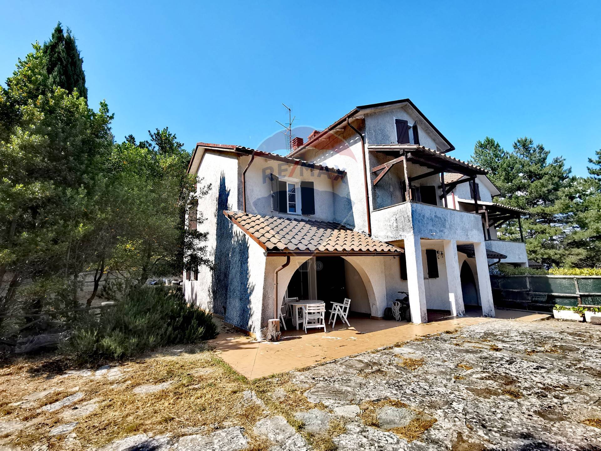 Villa a Schiera in vendita a Talla, 11 locali, zona Zona: Pontenano, prezzo € 216.000 | CambioCasa.it