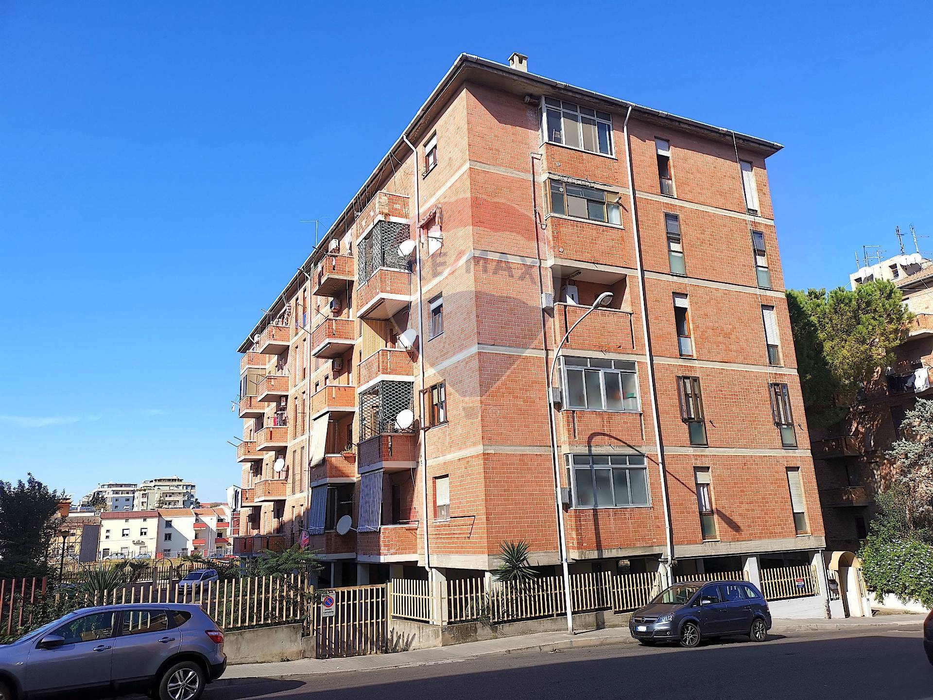 Appartamento in vendita a Cagliari, 5 locali, zona Zona: Fonsarda, prezzo € 185.000 | CambioCasa.it