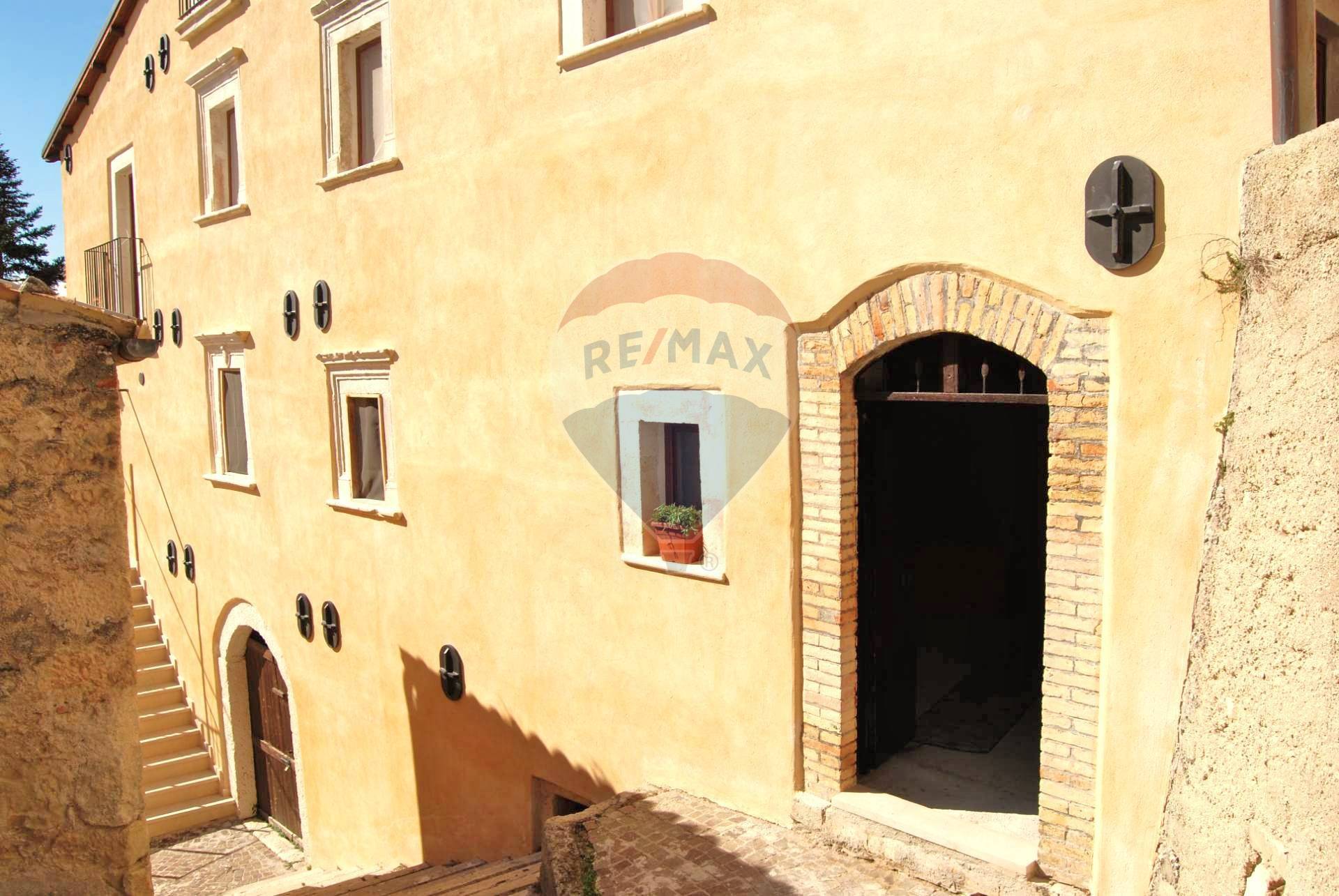 Rustico / Casale in vendita a San Pio delle Camere, 3 locali, prezzo € 11.000 | CambioCasa.it