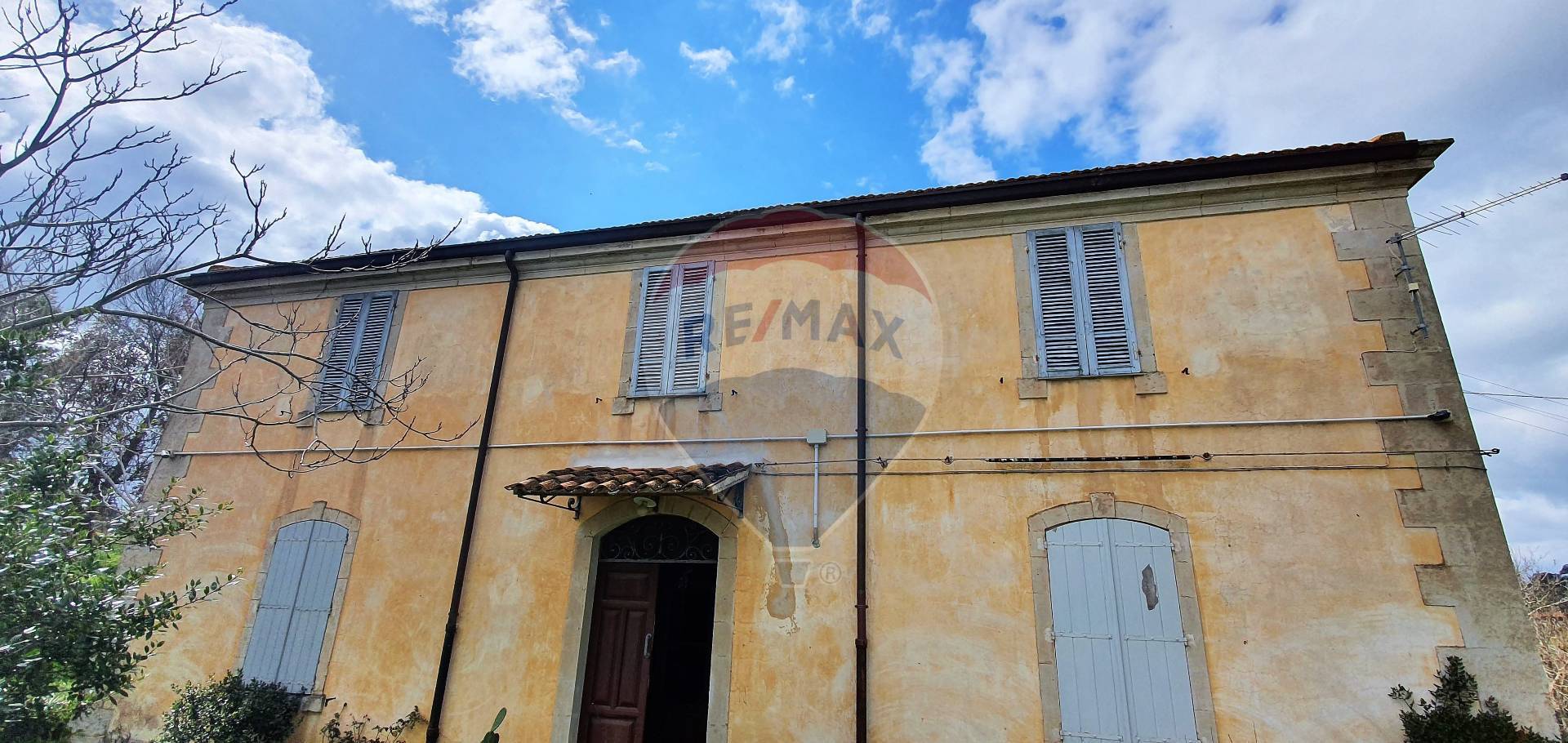 Villa in vendita a Ozieri, 20 locali, prezzo € 178.000 | PortaleAgenzieImmobiliari.it
