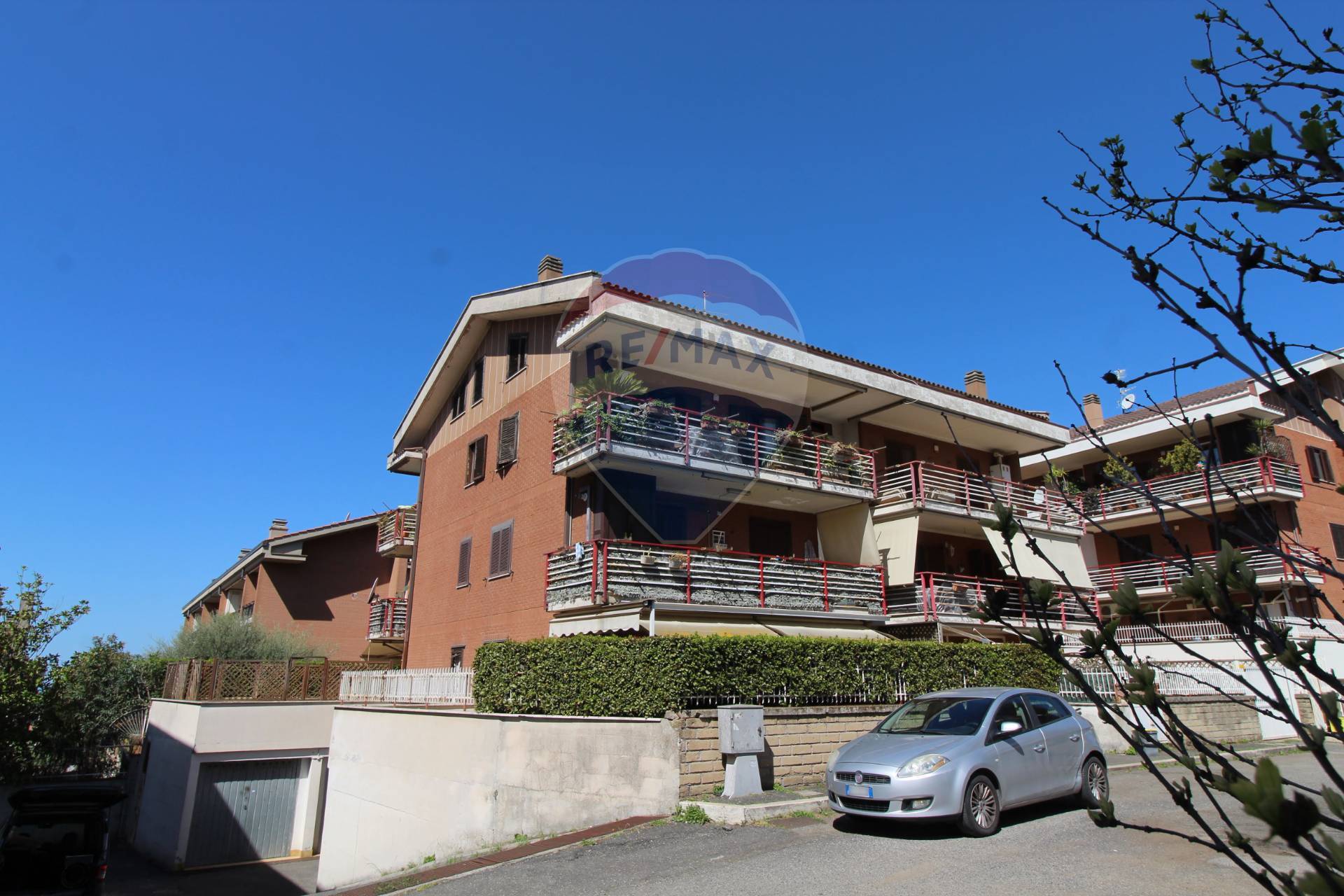 Appartamento in vendita a Castel Gandolfo, 3 locali, zona Zona: Pavona, prezzo € 124.000 | CambioCasa.it