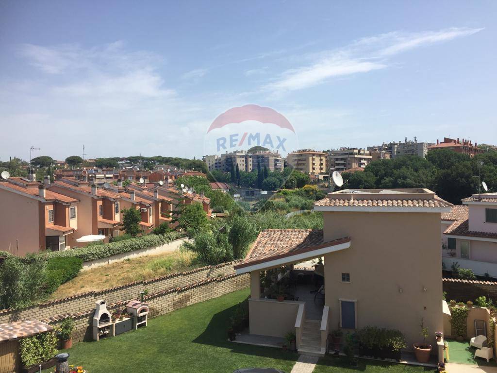 Villa in vendita a Roma, 3 locali, zona Zona: 27 . Aurelio - Boccea, prezzo € 459.000 | CambioCasa.it