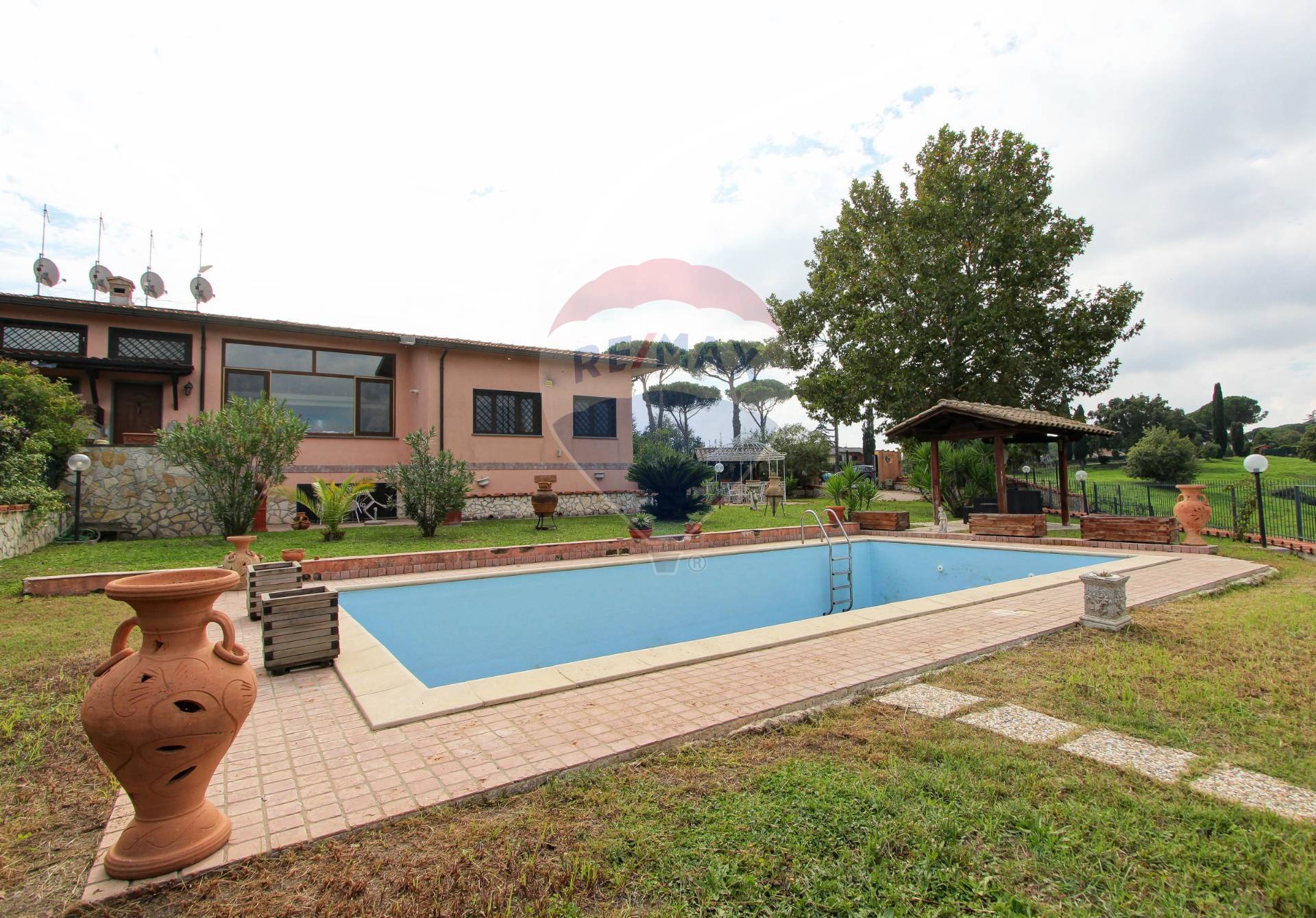 Villa in vendita a Formello, 6 locali, prezzo € 439.000 | CambioCasa.it