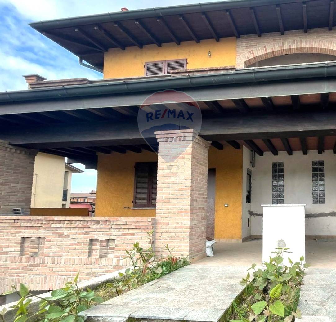 Villa Bifamiliare in Vendita a Albuzzano
