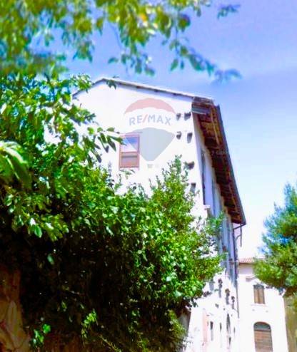 Appartamento in vendita a L'Aquila, 3 locali, zona Località: Centrostorico, prezzo € 155.000 | PortaleAgenzieImmobiliari.it