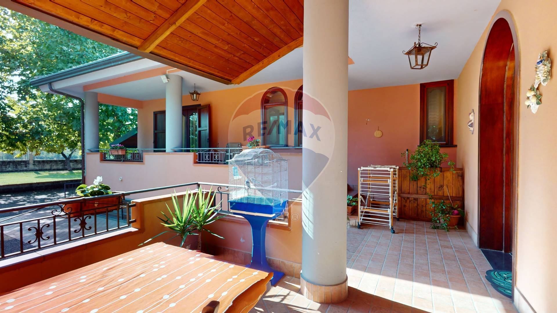 Villa in vendita a Dugenta, 9 locali, prezzo € 530.000 | PortaleAgenzieImmobiliari.it