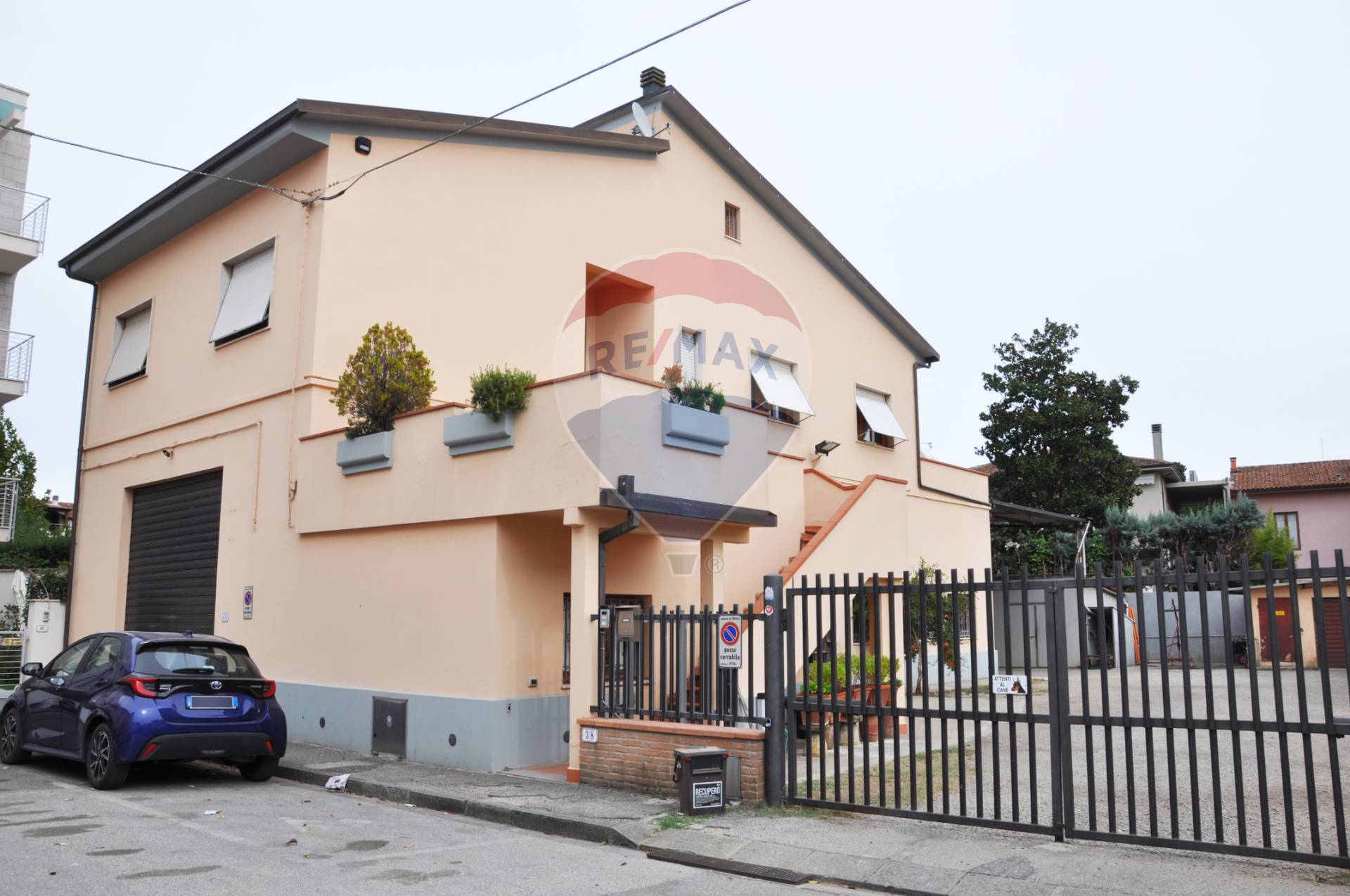 Soluzione Indipendente in vendita a Empoli, 5 locali, zona Località: Centro, prezzo € 460.000 | PortaleAgenzieImmobiliari.it