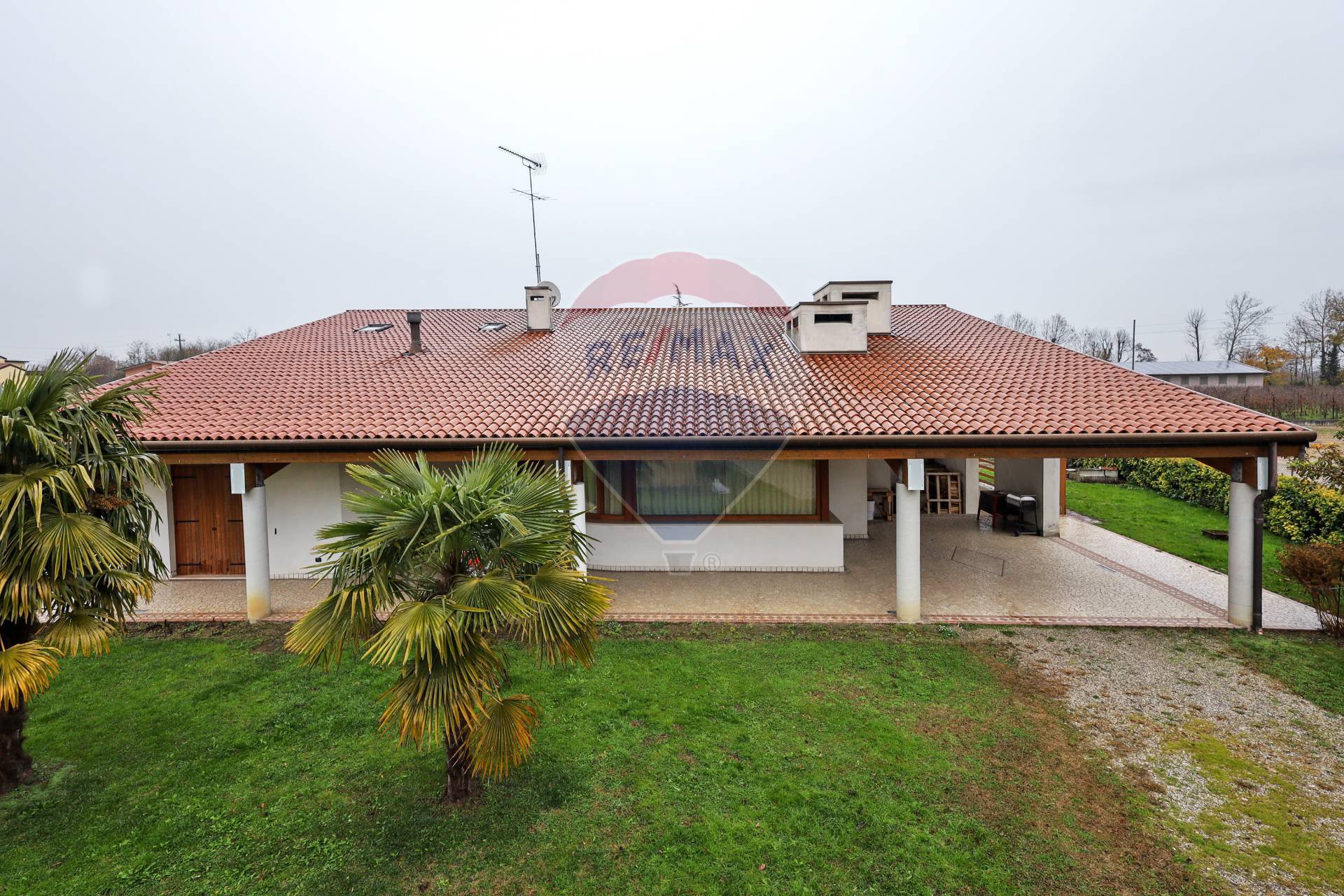 Villa in vendita a Vazzola, 7 locali, zona Località: Visn?, prezzo € 319.000 | PortaleAgenzieImmobiliari.it
